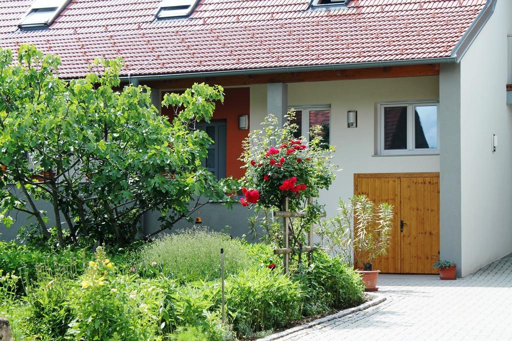 Weingut Lunzer Apartment Gols